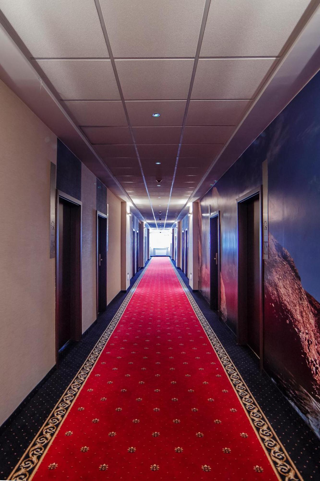 Boutique Hotel'S Бытом Экстерьер фото
