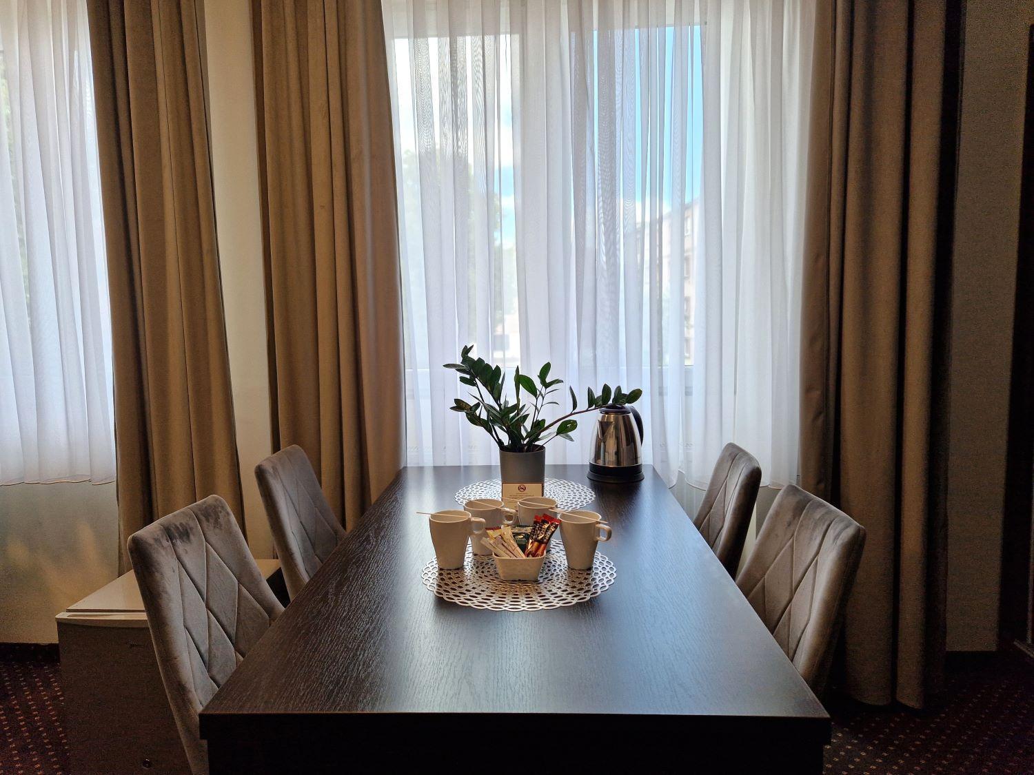 Boutique Hotel'S Бытом Экстерьер фото