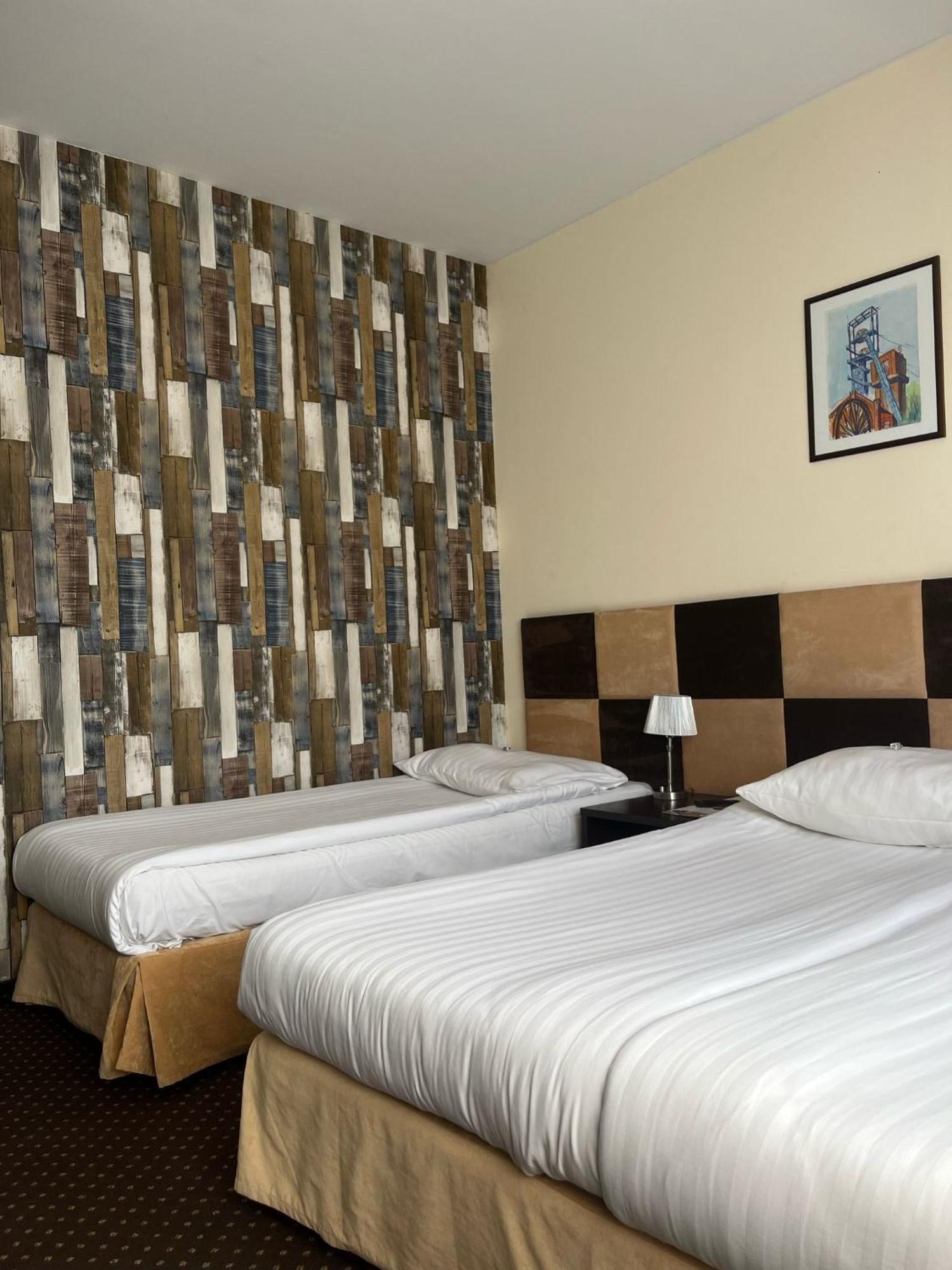 Boutique Hotel'S Бытом Экстерьер фото
